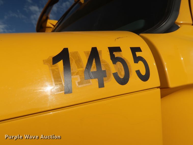 image for item HA9100 2017 Freightliner Cascadia 125  semi truck