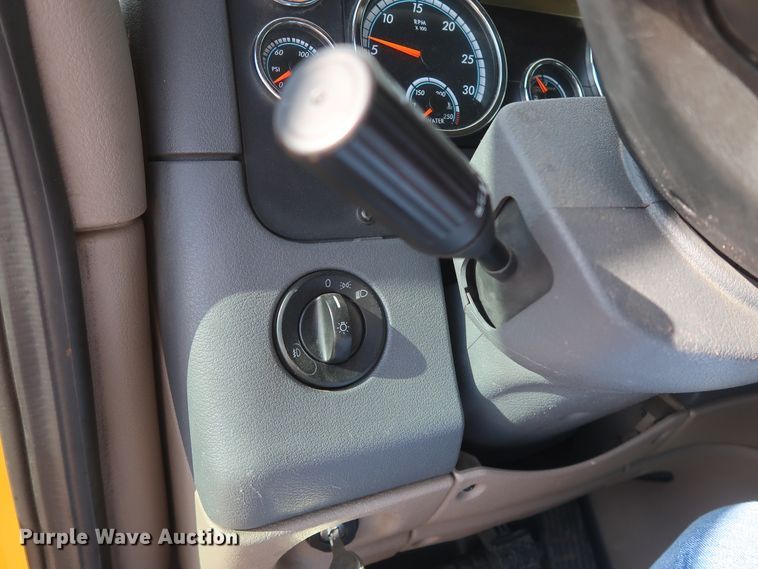 image for item HA9101 2017 Freightliner Cascadia 125  semi truck