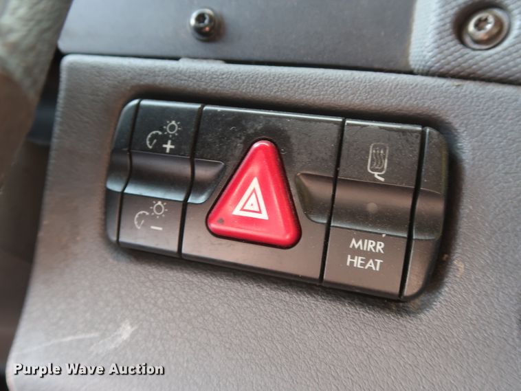 image for item HA9101 2017 Freightliner Cascadia 125  semi truck