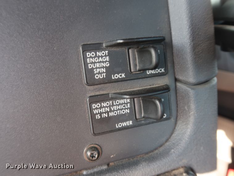 image for item HA9101 2017 Freightliner Cascadia 125  semi truck