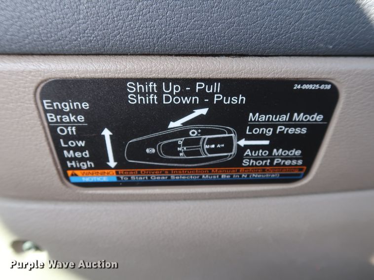 image for item HA9101 2017 Freightliner Cascadia 125  semi truck