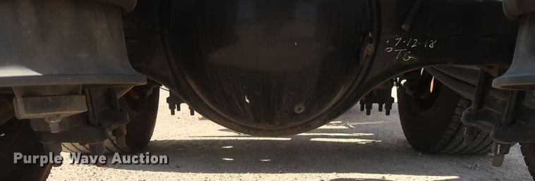 image for item HA9101 2017 Freightliner Cascadia 125  semi truck