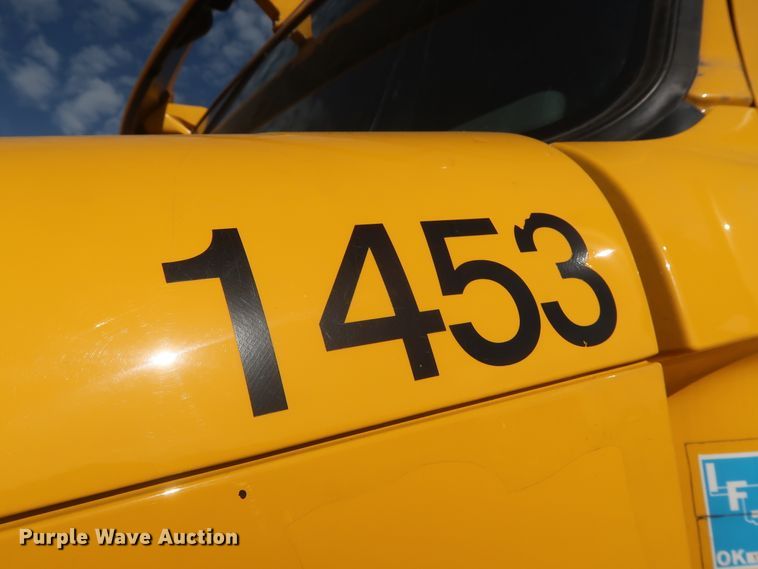 image for item HA9101 2017 Freightliner Cascadia 125  semi truck