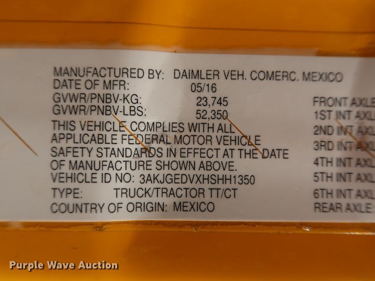 image for item HA9101 2017 Freightliner Cascadia 125  semi truck