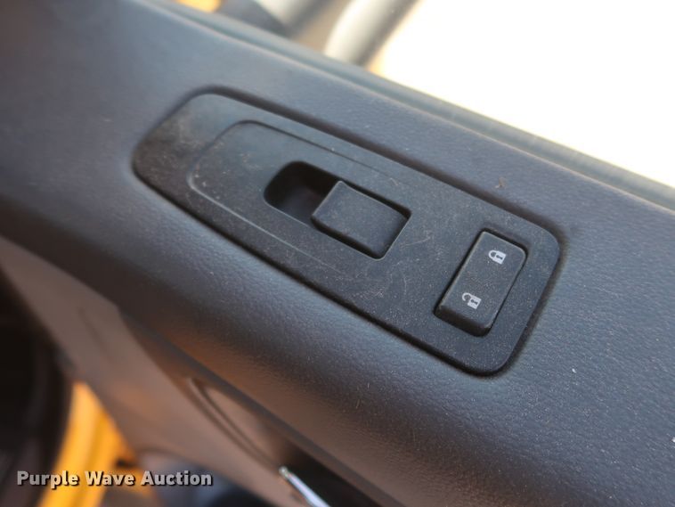 image for item HA9103 2016 Peterbilt 579  semi truck