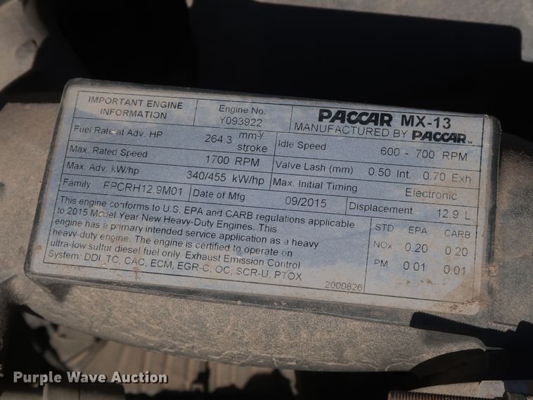 image for item HA9103 2016 Peterbilt 579  semi truck