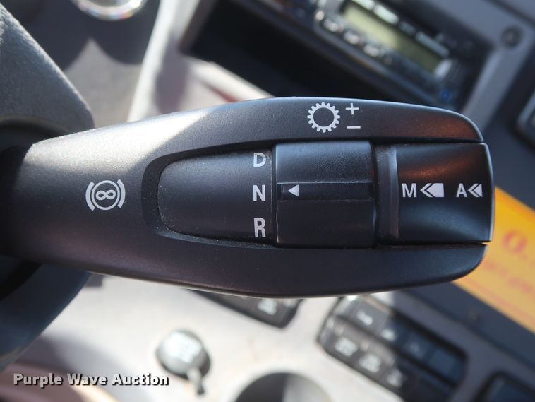 image for item HA9104 2017 Freightliner Cascadia 125  semi truck