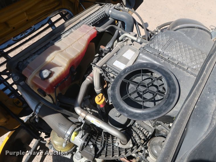 image for item HA9104 2017 Freightliner Cascadia 125  semi truck