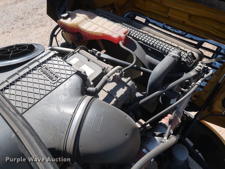 image for item HA9104 2017 Freightliner Cascadia 125  semi truck