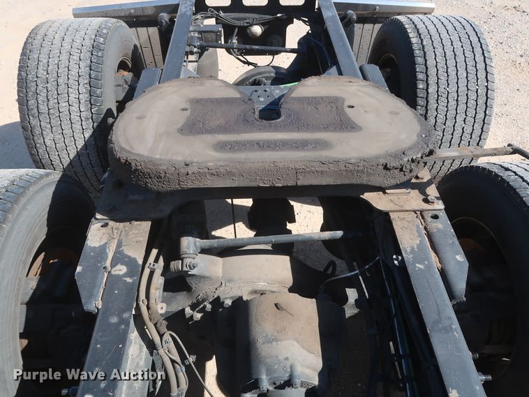 image for item HA9104 2017 Freightliner Cascadia 125  semi truck