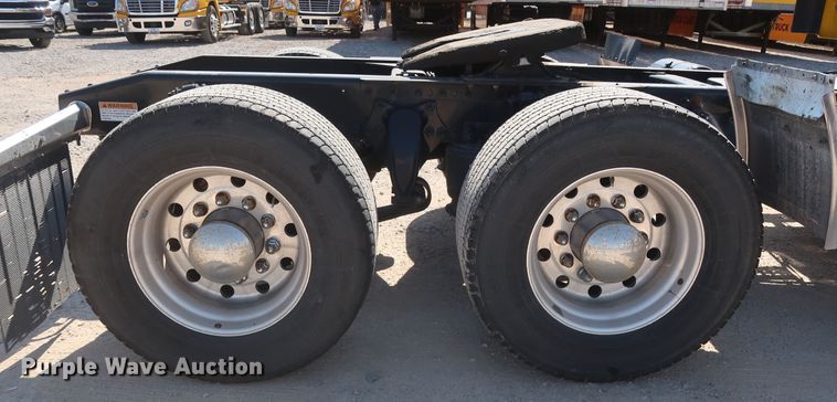 image for item HA9104 2017 Freightliner Cascadia 125  semi truck