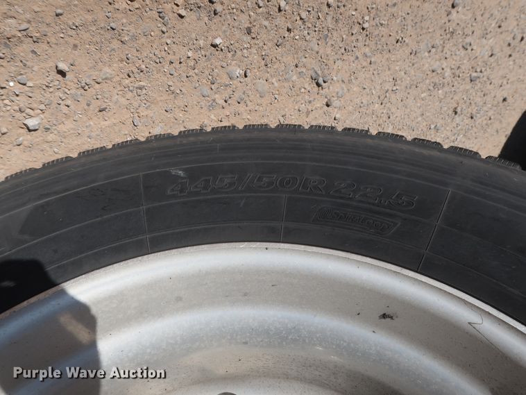 image for item HA9104 2017 Freightliner Cascadia 125  semi truck