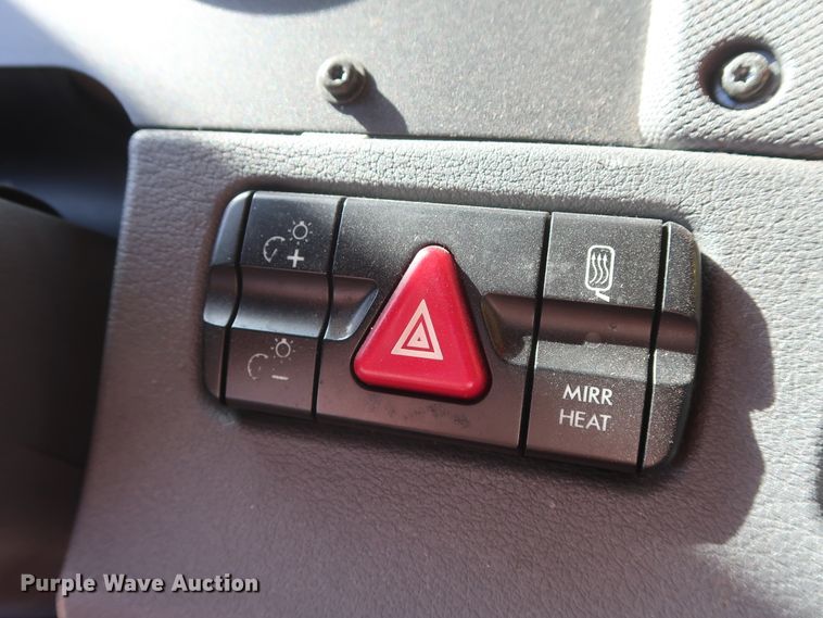 image for item HA9105 2016 Freightliner Cascadia 125  semi truck