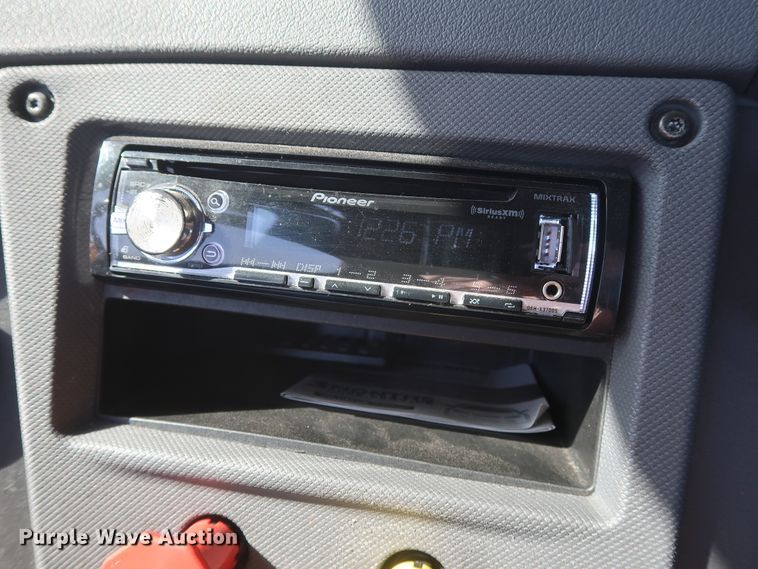 image for item HA9105 2016 Freightliner Cascadia 125  semi truck