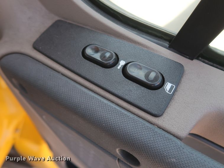 image for item HA9105 2016 Freightliner Cascadia 125  semi truck