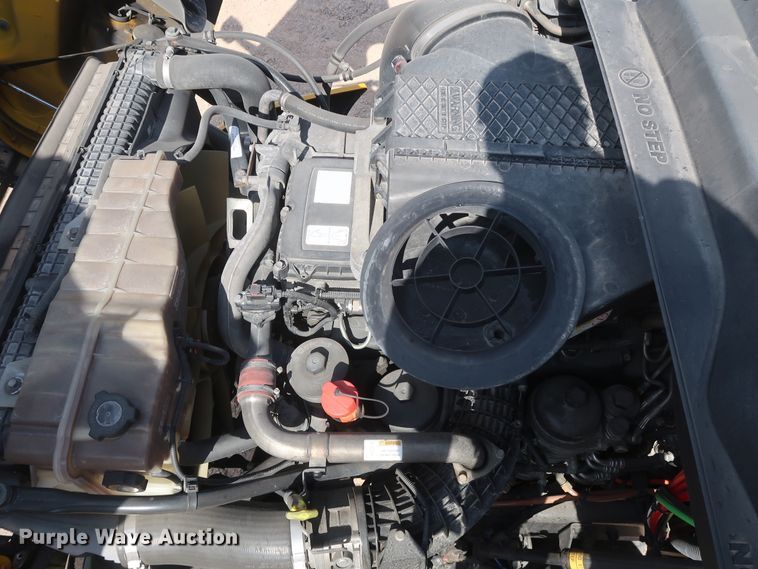 image for item HA9105 2016 Freightliner Cascadia 125  semi truck