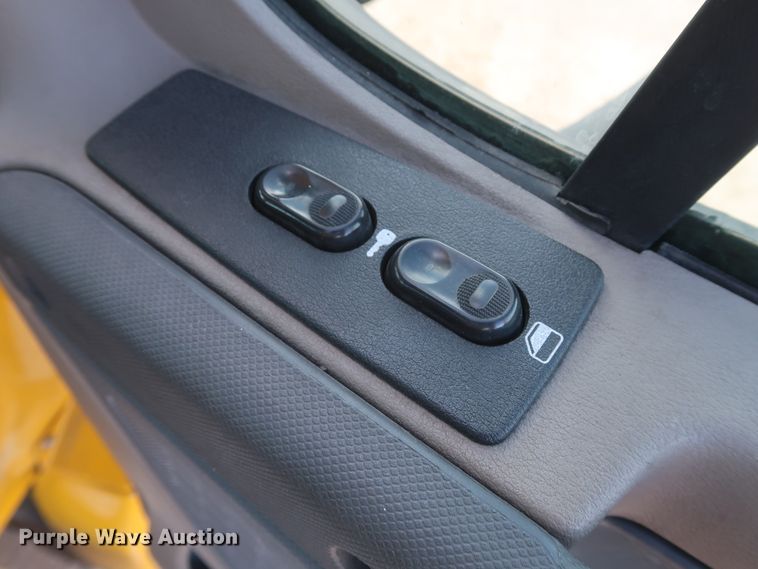 image for item HA9106 2016 Freightliner Cascadia 125  semi truck