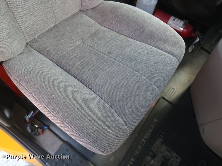 image for item HA9106 2016 Freightliner Cascadia 125  semi truck