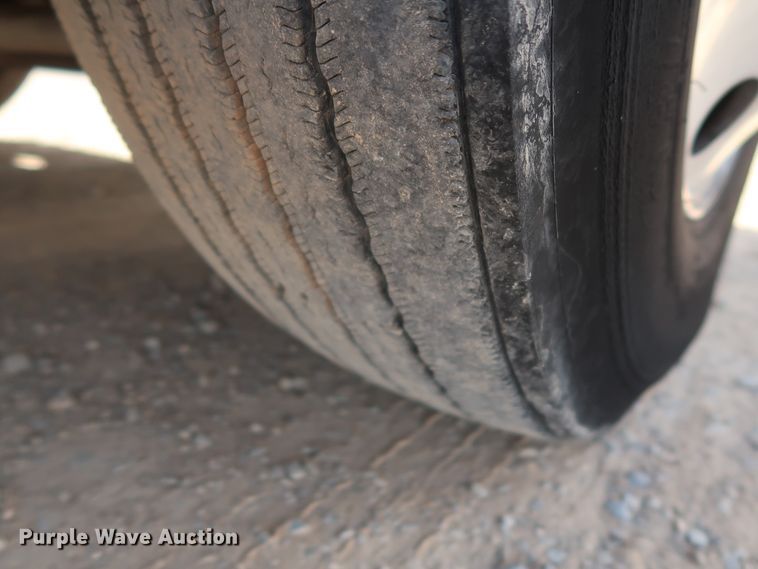 image for item HA9106 2016 Freightliner Cascadia 125  semi truck