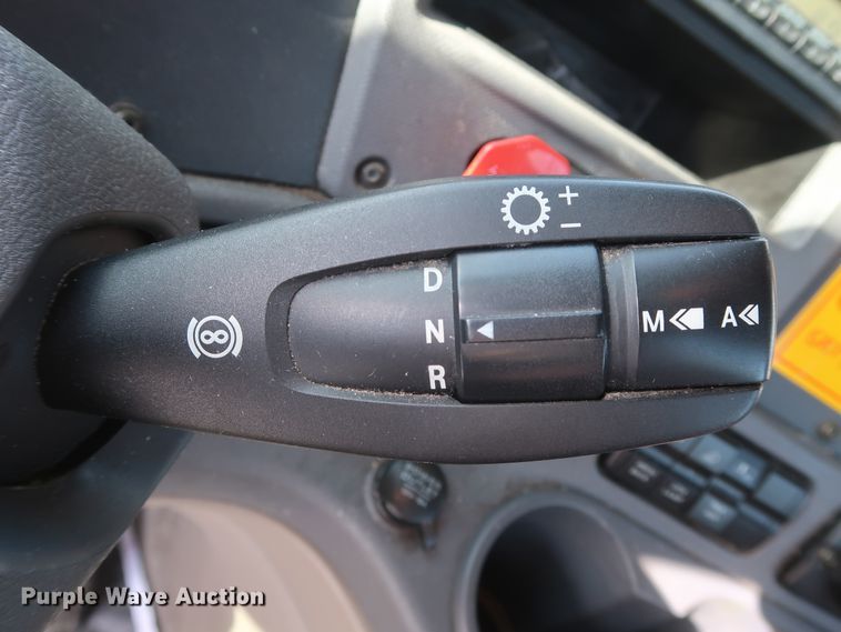 image for item HA9107 2017 Freightliner Cascadia 125  semi truck