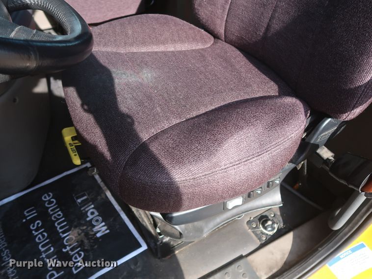 image for item HA9107 2017 Freightliner Cascadia 125  semi truck