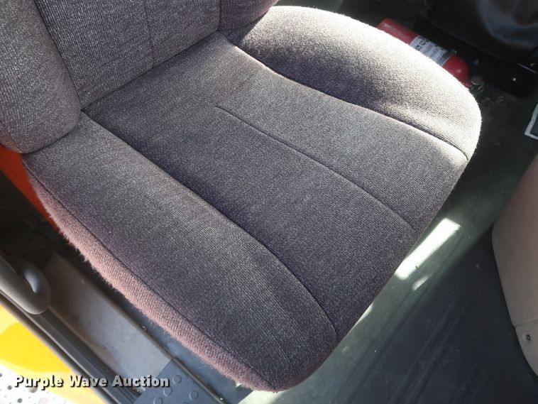 image for item HA9107 2017 Freightliner Cascadia 125  semi truck