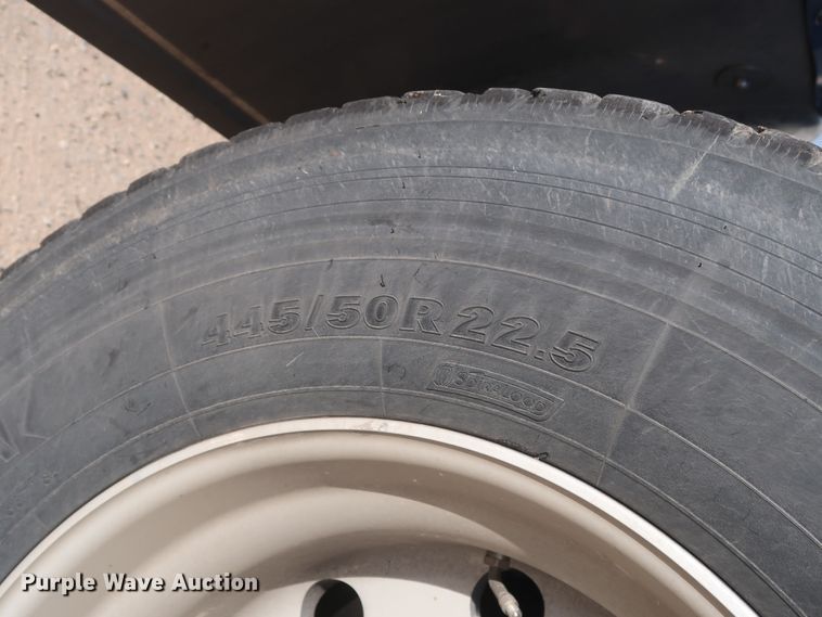 image for item HA9107 2017 Freightliner Cascadia 125  semi truck