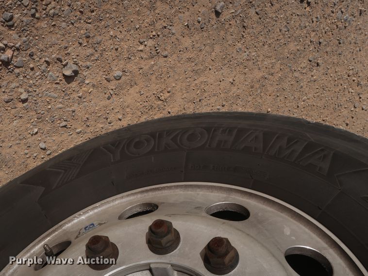 image for item HA9107 2017 Freightliner Cascadia 125  semi truck