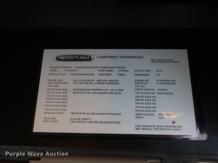 image for item HA9107 2017 Freightliner Cascadia 125  semi truck