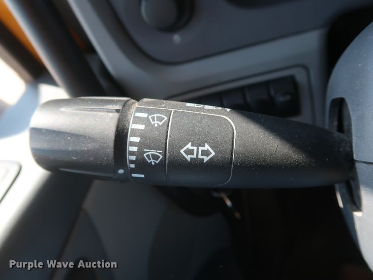 image for item HA9109 2017 Peterbilt 579  semi truck