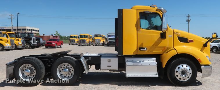 image for item HA9110 2016 Peterbilt 379  semi truck