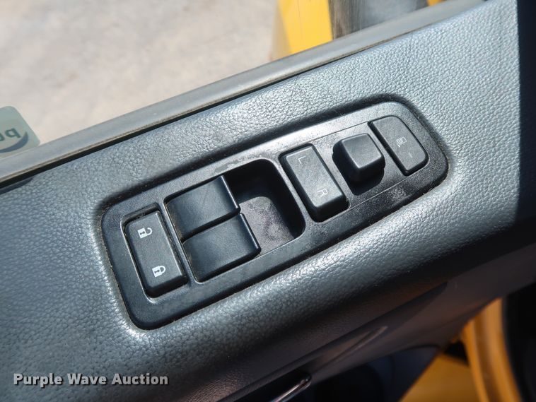 image for item HA9110 2016 Peterbilt 379  semi truck