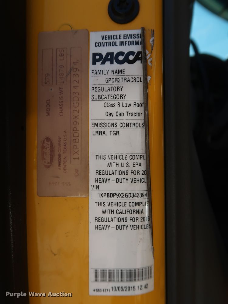 image for item HA9110 2016 Peterbilt 379  semi truck