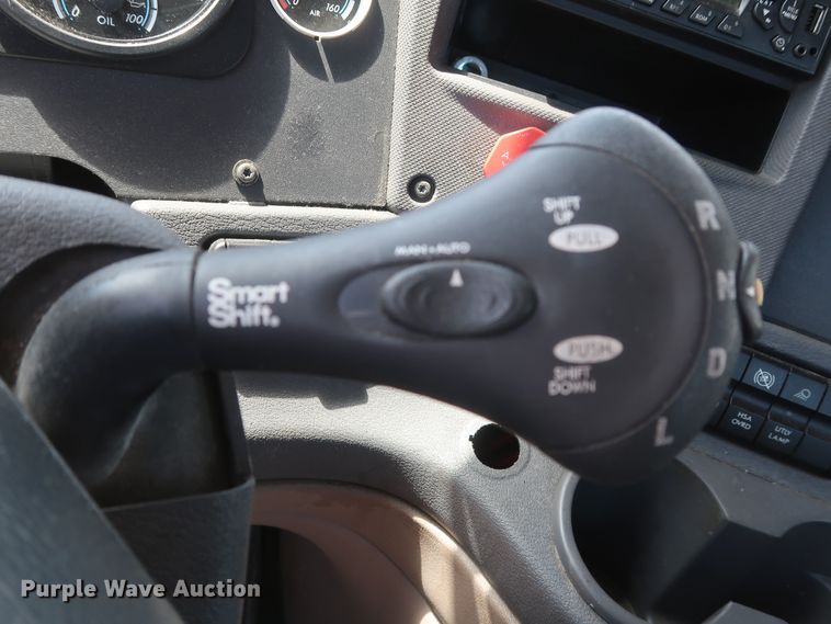 image for item HA9111 2014 Freightliner Cascadia 125  semi truck