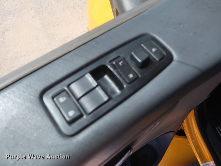 image for item HA9112 2016 Peterbilt 579  semi truck