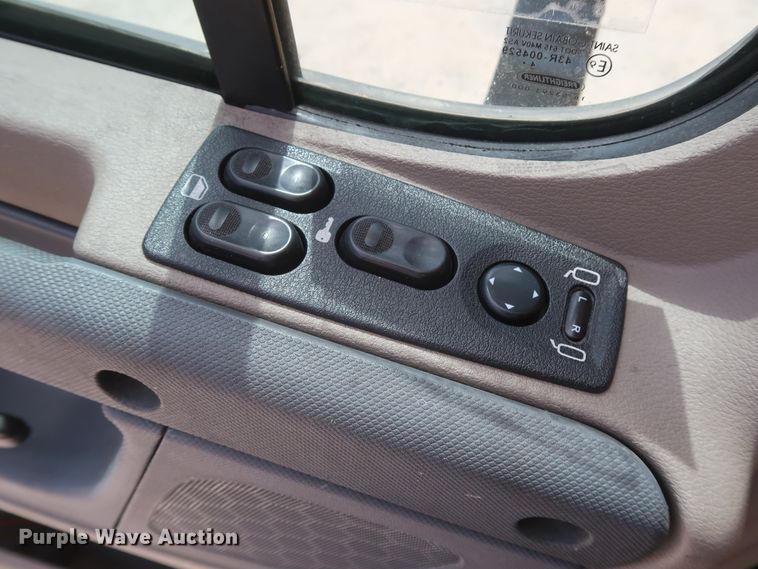 image for item HA9113 2016 Freightliner Cascadia 125  semi truck