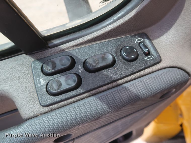 image for item HA9114 2017 Freightliner Cascadia 125  semi truck