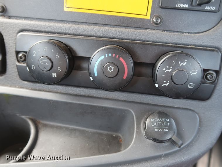 image for item HA9114 2017 Freightliner Cascadia 125  semi truck