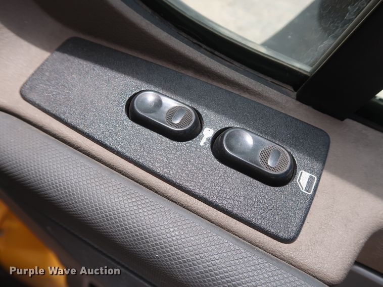 image for item HA9114 2017 Freightliner Cascadia 125  semi truck