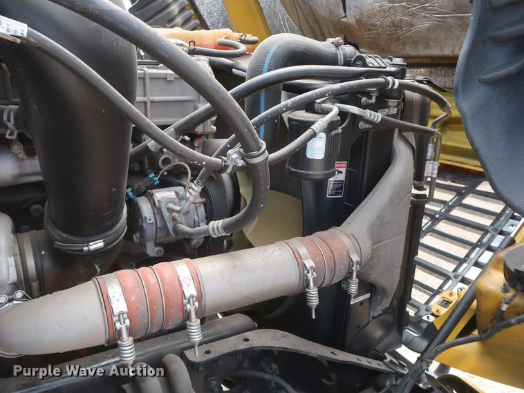 image for item HA9114 2017 Freightliner Cascadia 125  semi truck