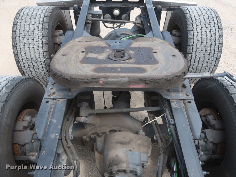 image for item HA9114 2017 Freightliner Cascadia 125  semi truck