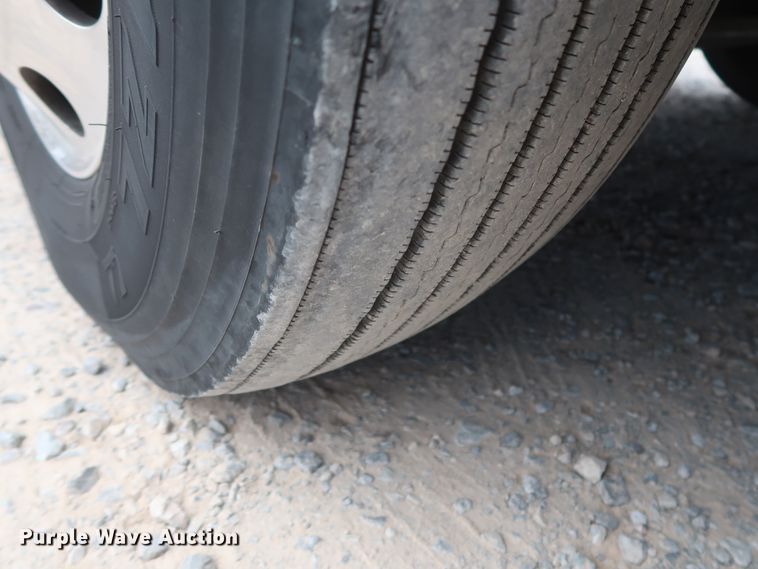 image for item HA9114 2017 Freightliner Cascadia 125  semi truck