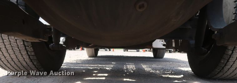 image for item HA9115 2017 Peterbilt 579  semi truck