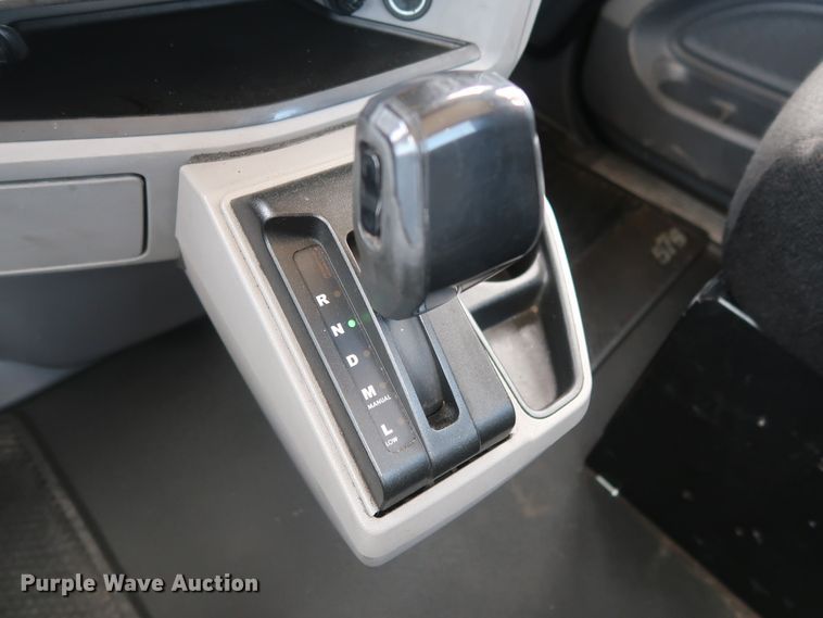 image for item HA9116 2016 Peterbilt 579  semi truck