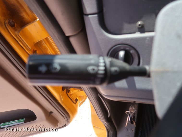 image for item HA9117 2017 Freightliner Cascadia 125  semi truck