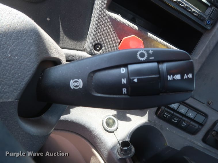 image for item HA9117 2017 Freightliner Cascadia 125  semi truck