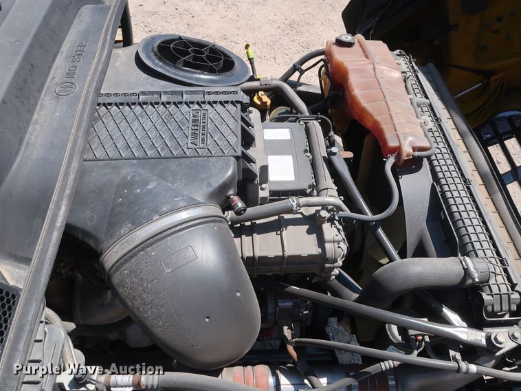 image for item HA9117 2017 Freightliner Cascadia 125  semi truck