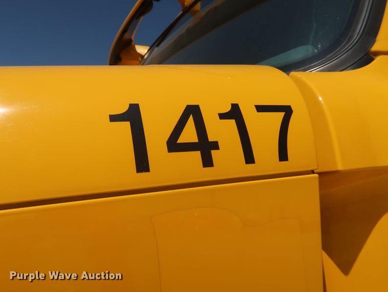 image for item HA9117 2017 Freightliner Cascadia 125  semi truck