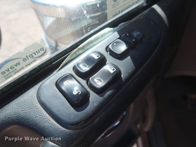 image for item HA9118 2015 Peterbilt 388  semi truck