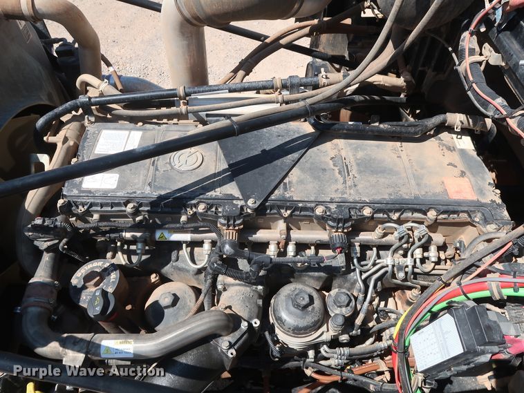 image for item HA9119 2014 Western Star 4900SB  semi truck